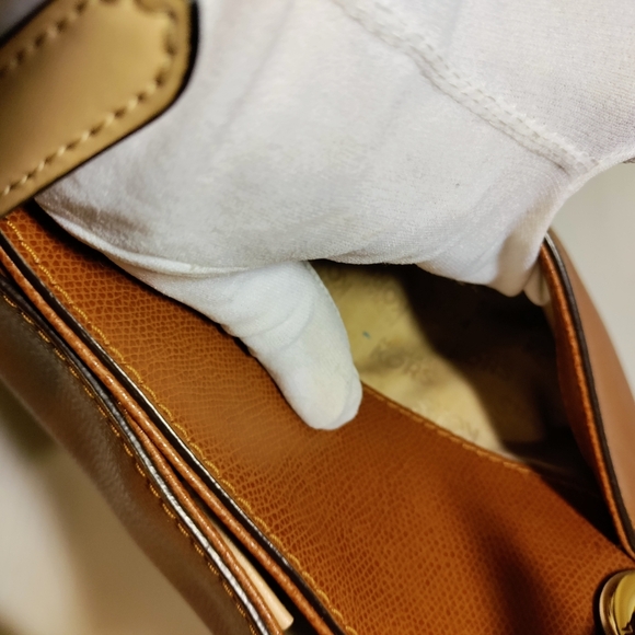Michael Kors Camel Tote Handbag Saffiano Leather Medium - Picture 6 of 10